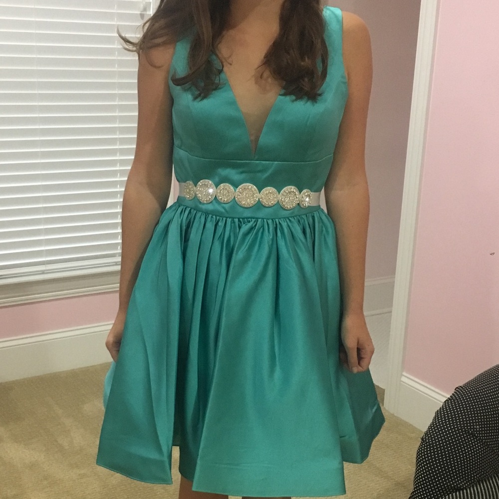 Aqua colored formal homecoming party dress size 8